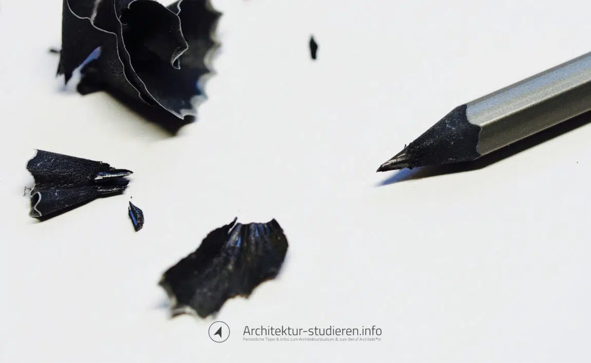 Werkzeug und Arbeitsmaterial, um eine Technische Zeichnung zu erstellen. (Empfehlungen) | © Anett Ring, Architektur-studieren.info